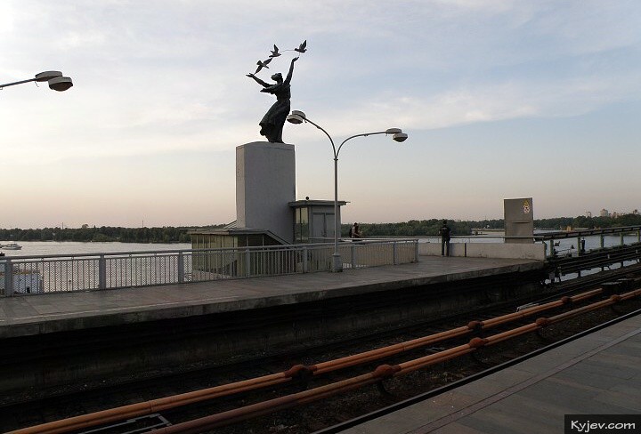 img00107.jpg